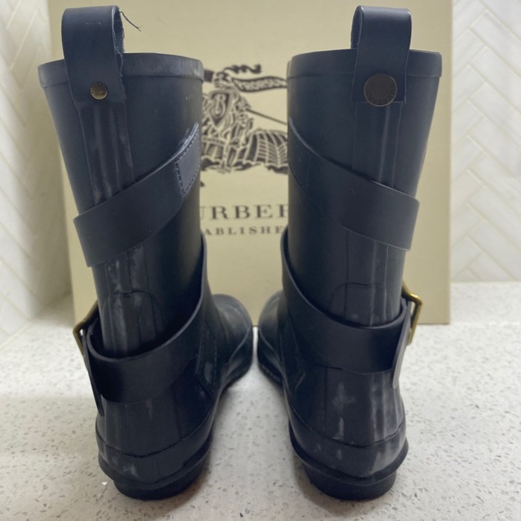 Burberry Rainboot Black Mid Buckle Rubber Sz 35 - Picture 7 of 11